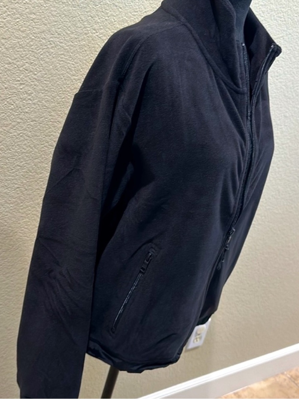 DKNY Black Full-Zip Teddy Fleece Jacket - Picture 5 of 9